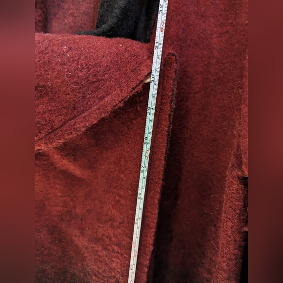 BB Dakota Coat - Picture 7 of 8